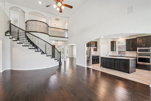 Building Photo - 6043 Oakmere Ln