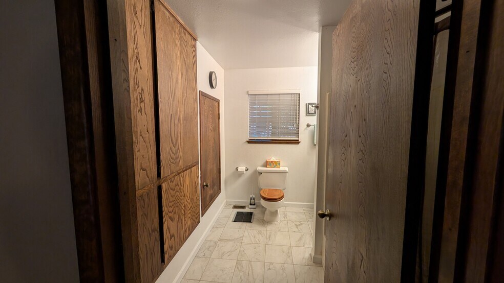 Building Photo - 14760 Echo Ridge Dr