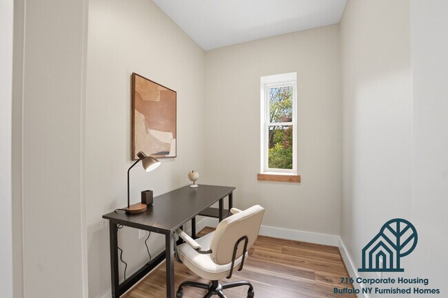 Building Photo - Furnished 2-Bedroom, 2-Bath Apartment on Connecticut St
