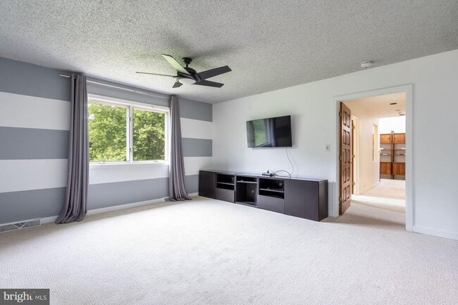 Building Photo - 125 Edison Furlong Rd