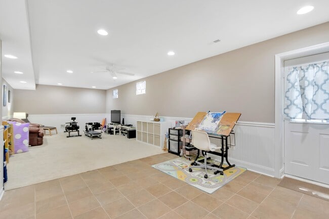 Building Photo - 15346 Bowmans Folly Dr