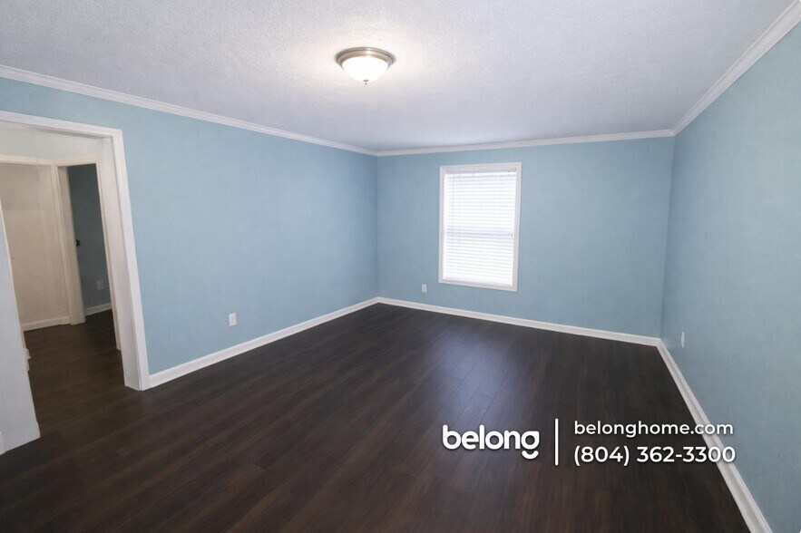 Building Photo - 2900 Rolling Hill Rd