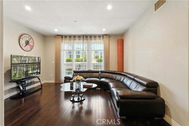 Building Photo - 403 Caruso Ave