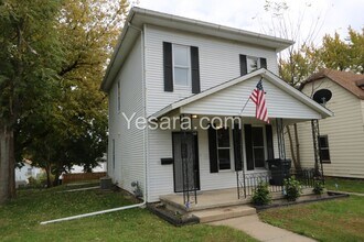 Building Photo - 2 Bedroom 2 Bath House