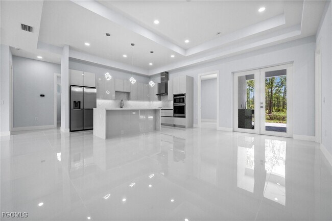 Building Photo - 3990 27th Ave NE