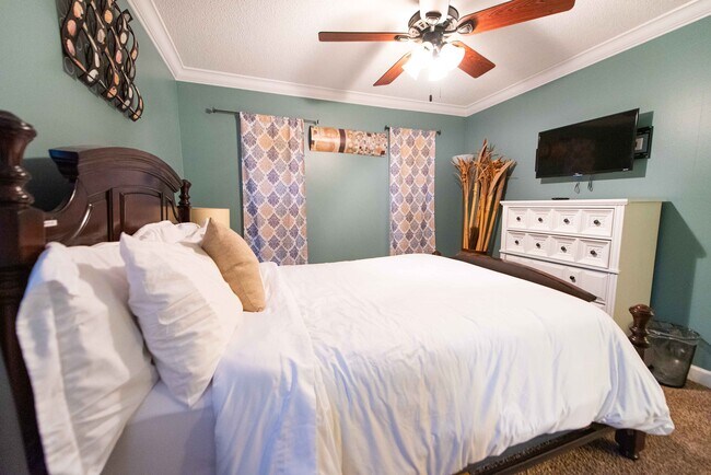 Building Photo - 2200 Romine Rd