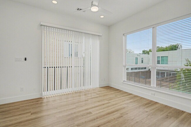 Building Photo - Be the first to live in Unit 205 at 2217 Fitzhugh—a brand-new 2026 construction offering 597 sq f...