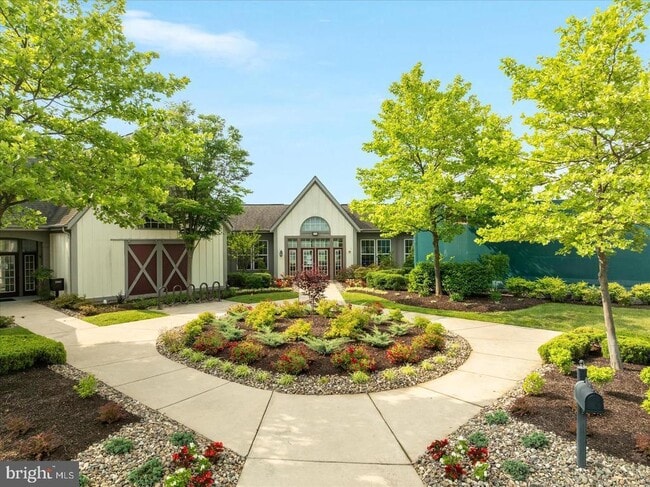 Building Photo - 109 Splendor Gdn Wy