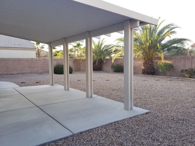 Building Photo - Ready now !!!! COZY ONE STORY THREE BEDROO...