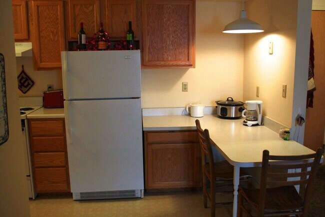 Building Photo - FiveTen