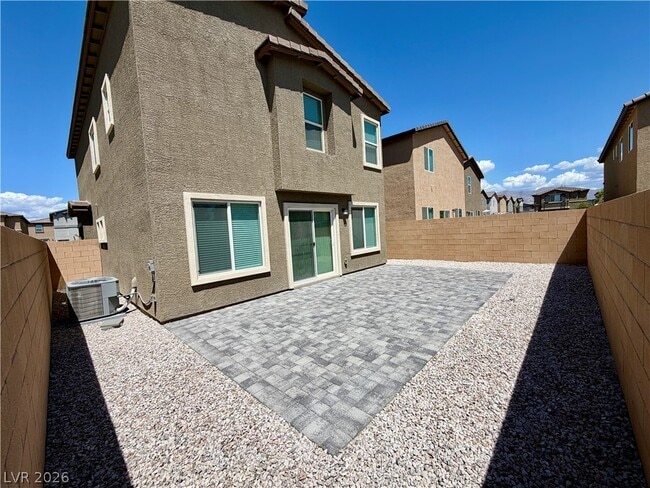 Building Photo - 5646 Mesa Sedona St