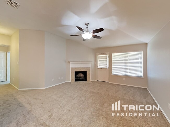 Building Photo - 1249 Artesia Dr