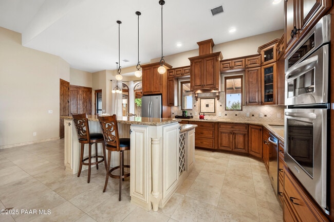 Building Photo - 7500 Michelotti Ranch Rd