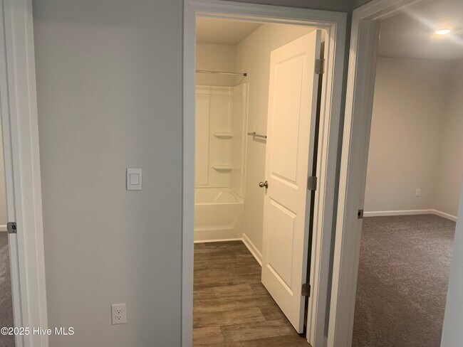 Building Photo - 410 Turp Landing Ln