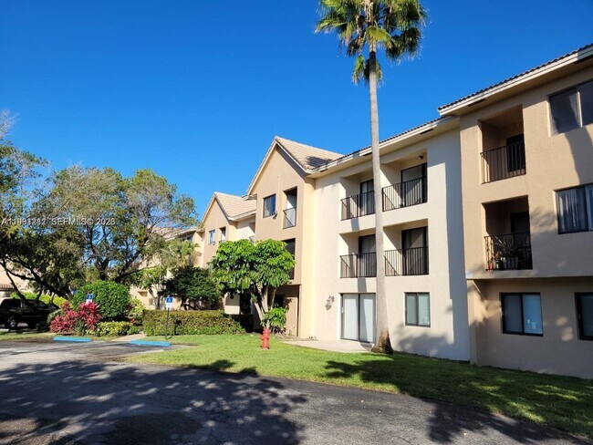 Building Photo - 10001 W Atlantic Blvd