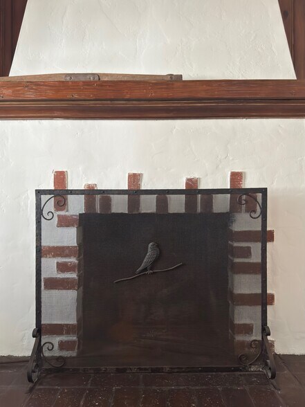 Building Photo - 10966 Strathmore Dr