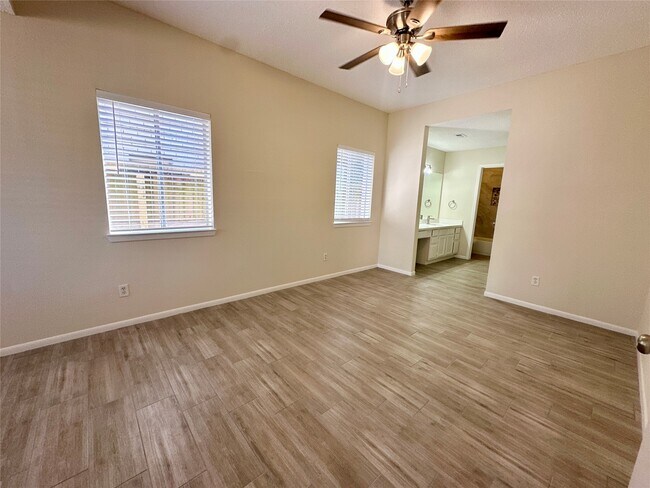 Building Photo - 18074 Glenledi Dr