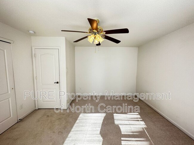 Building Photo - 723 Skywatch Ln
