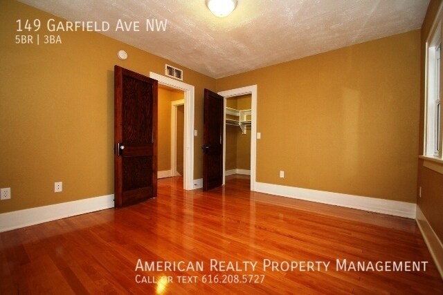 Building Photo - 149 Garfield Ave NW