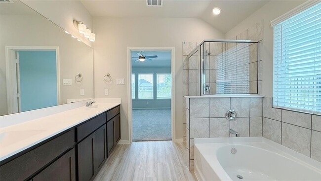 Building Photo - 27315 Blue Pool Dr