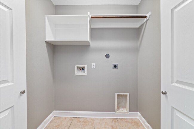 Building Photo - 12266 Noco Dr