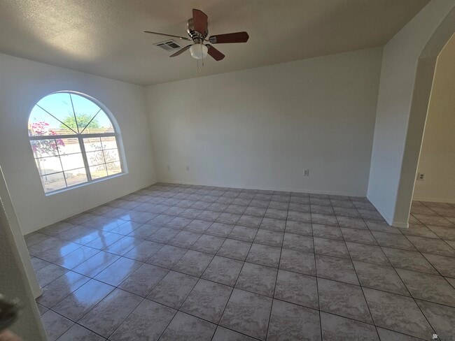 Building Photo - 417 San Juan Ln