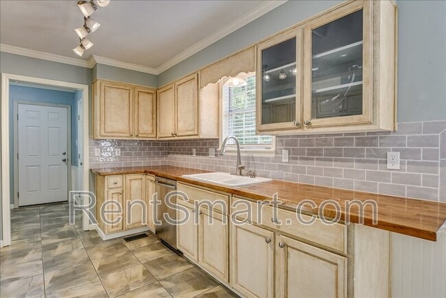 Building Photo - 3934 Loblolly Trail
