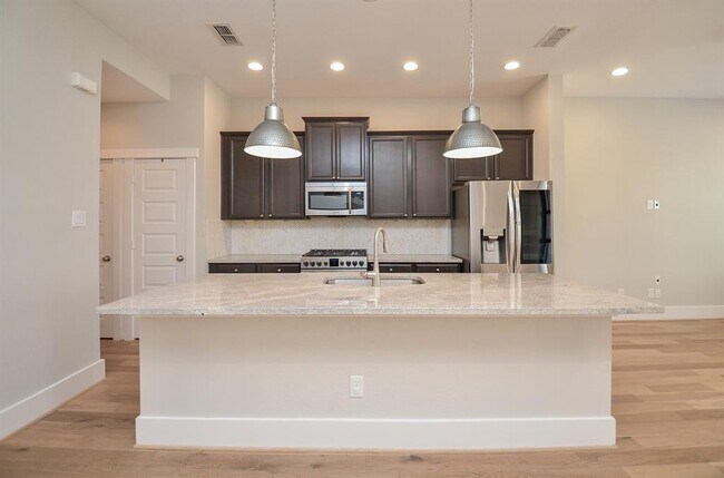 Building Photo - 12551 Malachite Wy