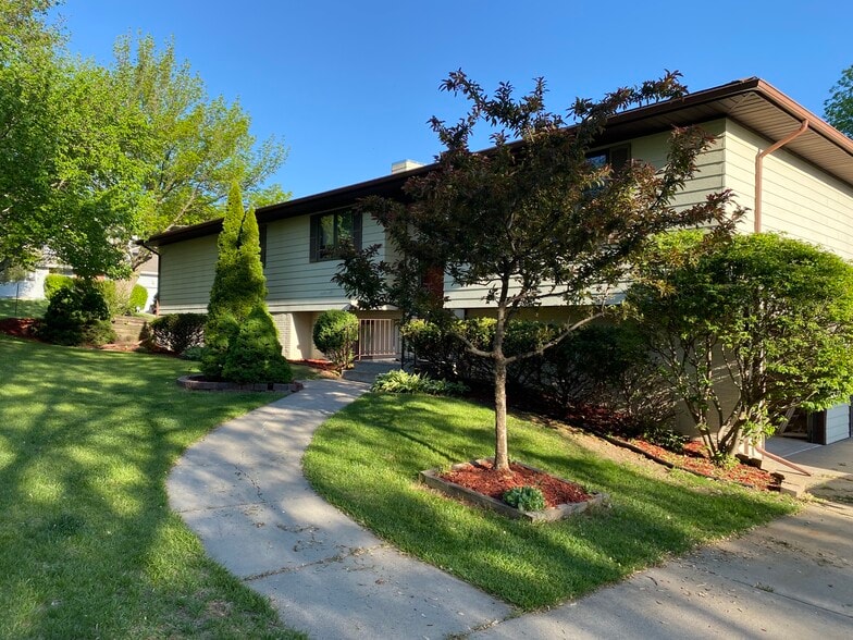 Building Photo - 3133 Wildbriar Ln