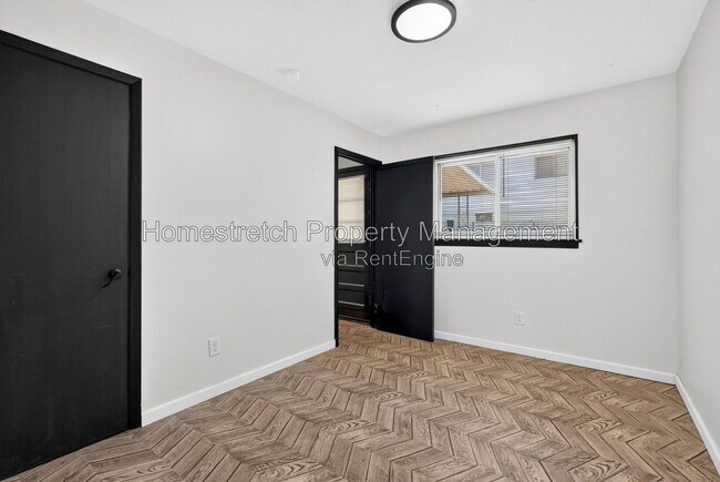 Building Photo - 5544 Sapphire Ave