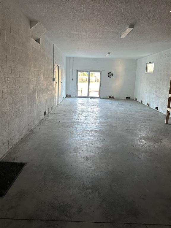 Building Photo - 7119 Fair Ln