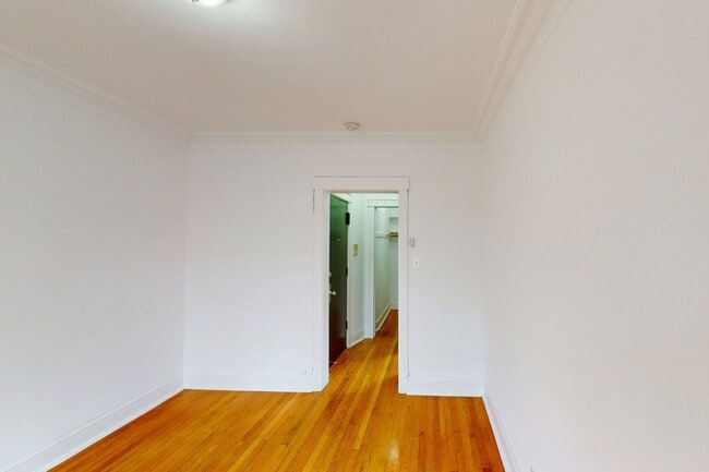 Floorplan - 5457-5459 S. Blackstone Avenue