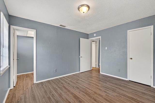 Building Photo - 1406 Yukon Dr