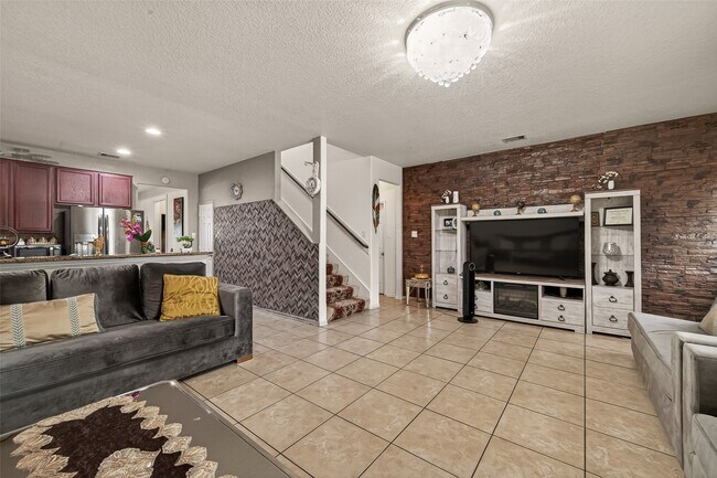 Building Photo - 18303 All Oak Trail