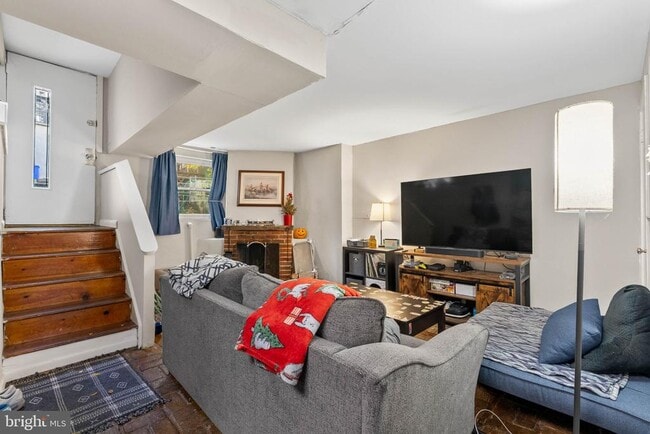 Building Photo - 787 S 3rd St