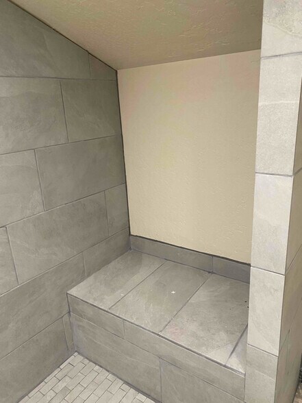 Building Photo - 38 Picnic Gulch Rd