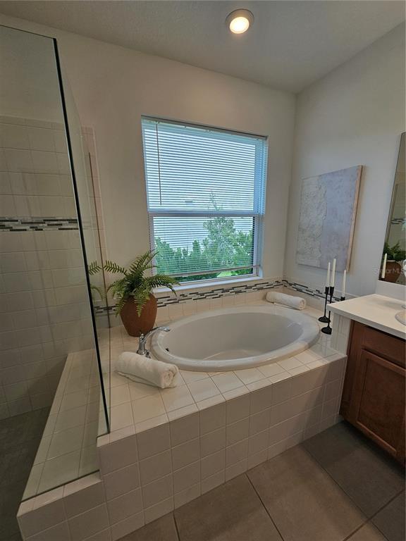 Building Photo - 10171 Milky Way Cir