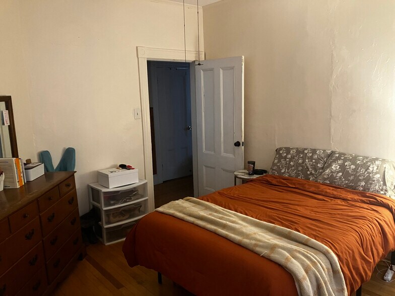 Building Photo - 377 Highland Ave