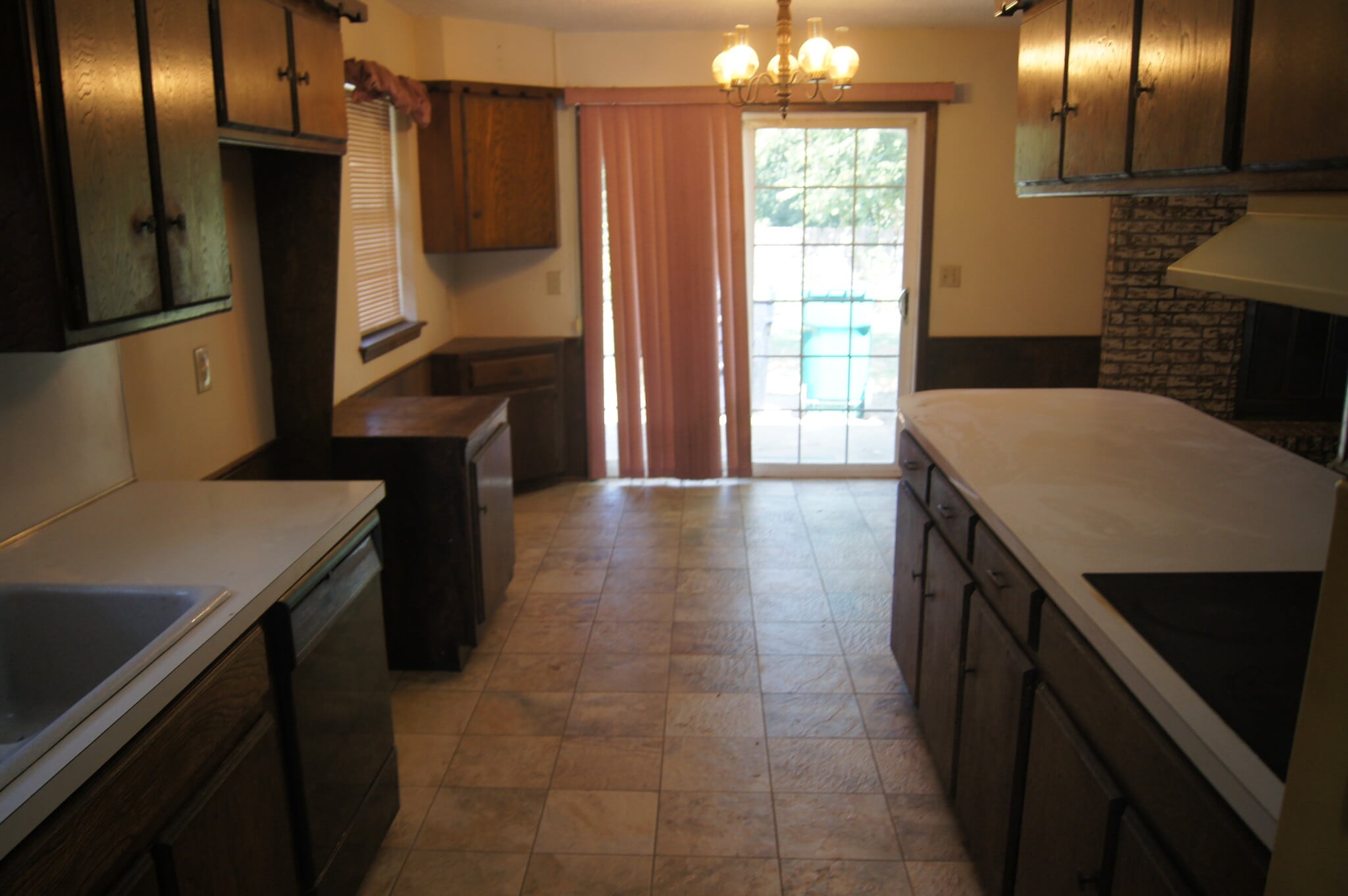 Building Photo - 1213 Frederick Dr