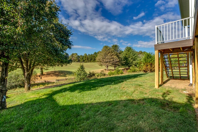 Building Photo - 134 Daleyuhski Way