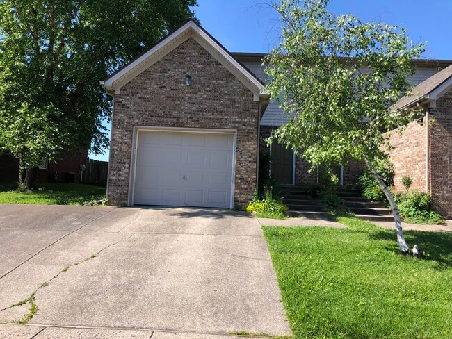 Primary Photo - 665 Sherard Cir