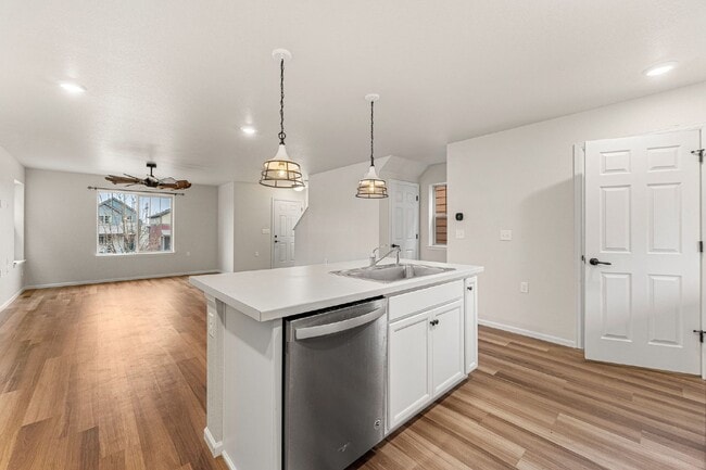 Building Photo - Charming 3-Bedroom Home in Thornton with Spacious Layout and Modern Amenities!