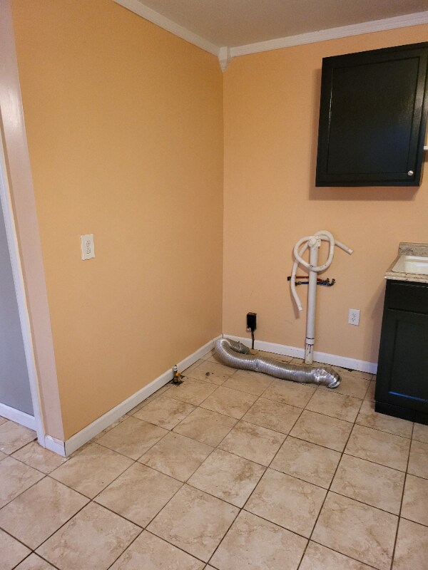 Building Photo - 107 Canaan St