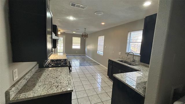 Building Photo - 2118 Westwood Dr