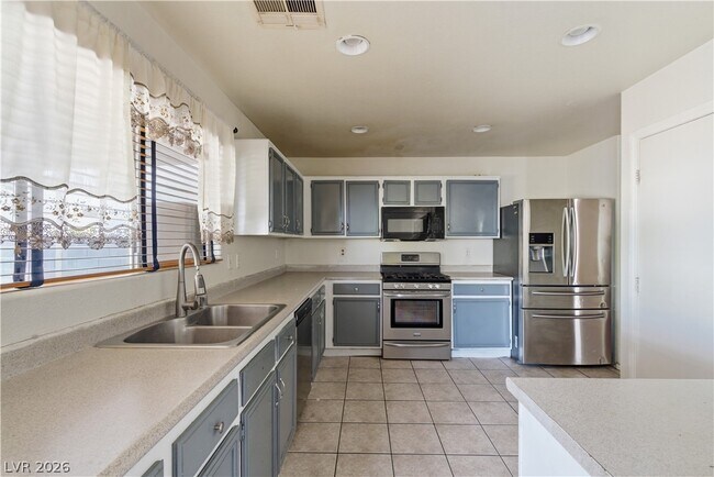 Building Photo - 5362 Walcott Dr