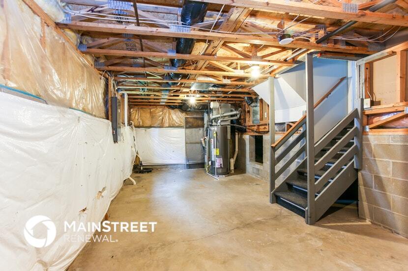 Building Photo - 818 Wallinger Dr