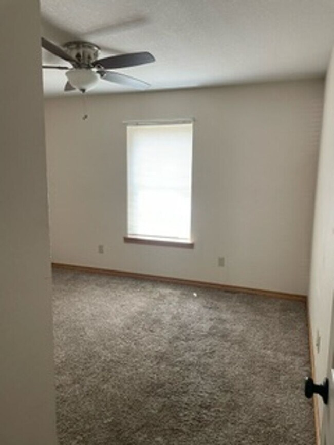 Building Photo - 1450 McNeil