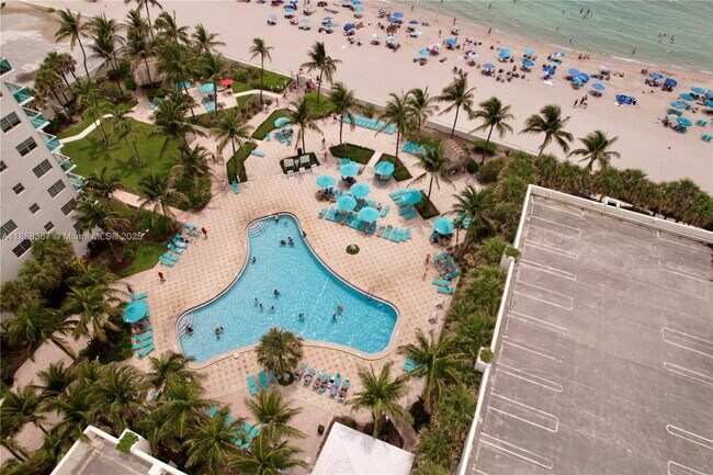 Building Photo - 3901 S Ocean Dr