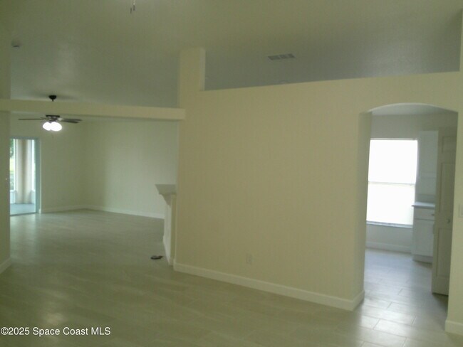 Building Photo - 4049 Wilkes Dr