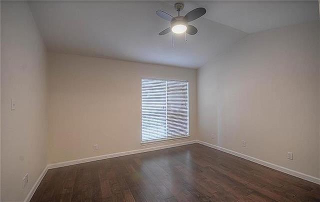 Building Photo - 8400 Hickory St